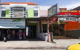 Hotel O Garut Near Alun-Alun Tarogong Formerly Wisma Etiga